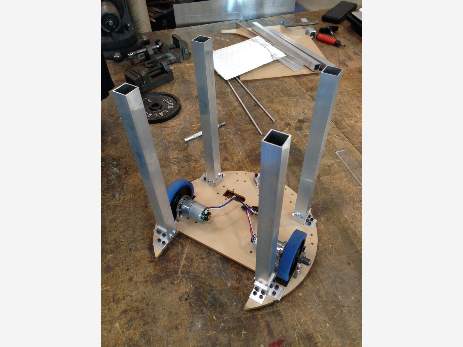 team 9 mit maslab robot base and mounting structure